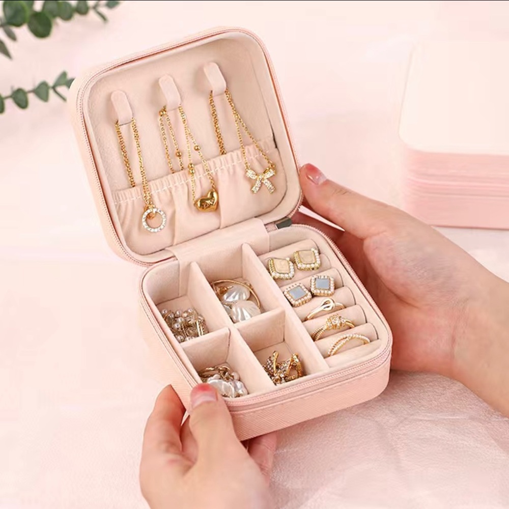 Portable Travel Earrings Storage Box Mini Ring Storage Case Necklace Storage Box